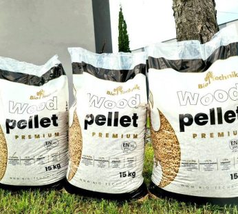 Wood pellet